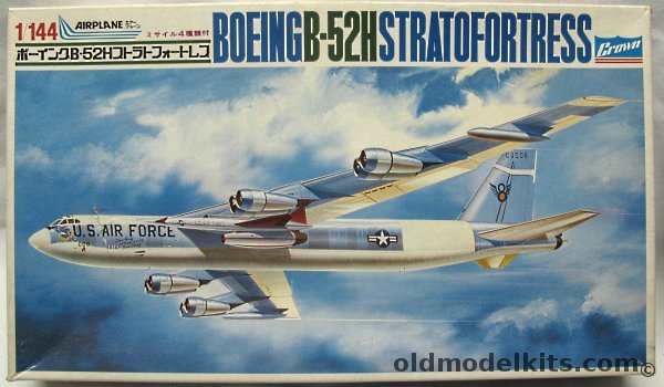 Crown 1/144 Boeing B-52H Stratofortress - with GMA-87A Skybolt / AGM-69 SRAM / AGM-28 Hound Dog / ADM-20 Quail Missiles, 524-1000 plastic model kit